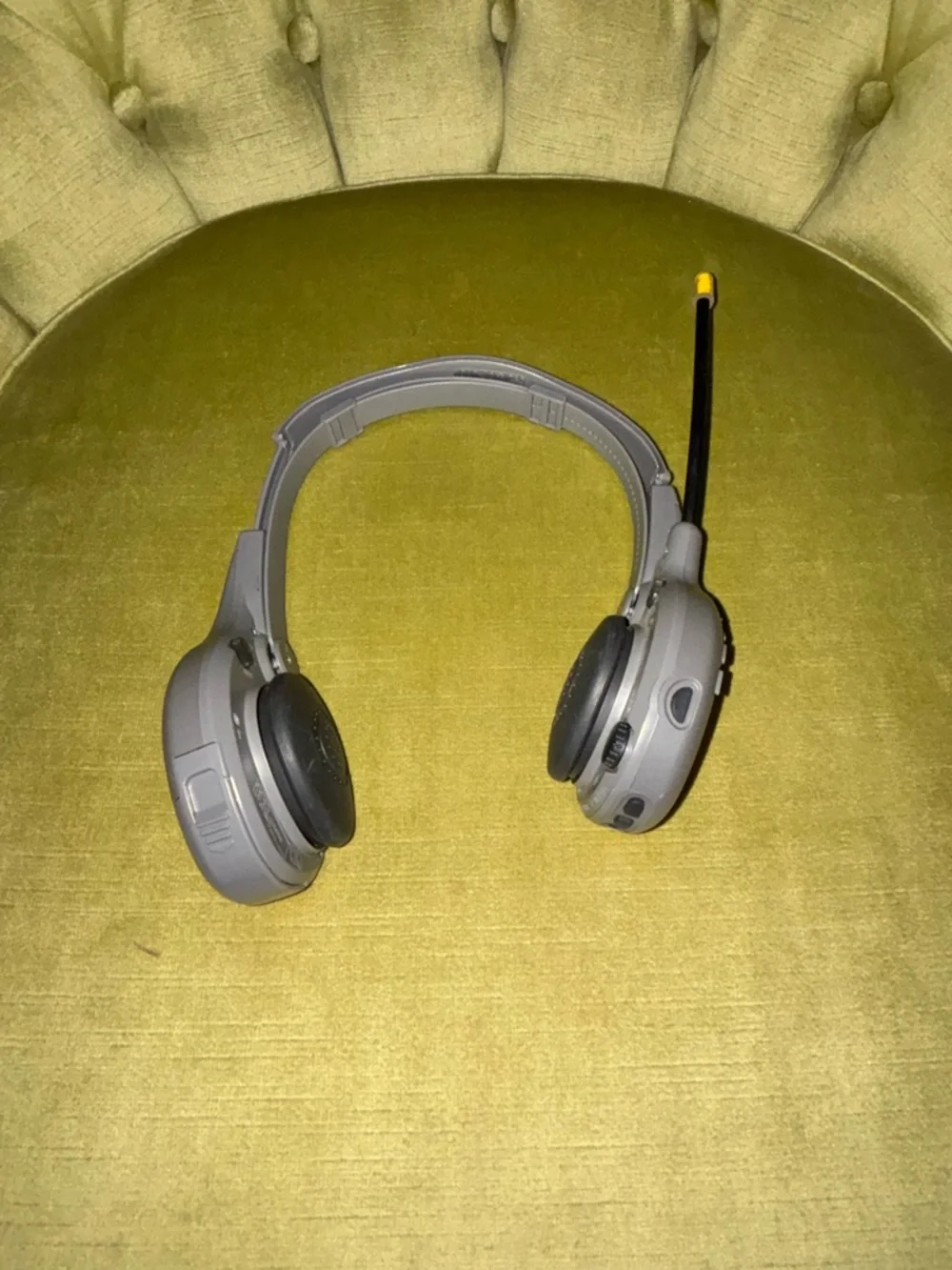 Sony SRF-HM55 Sports Walkman AM/FM Stereo Headphone Radio Vintage Tech PLL Synth